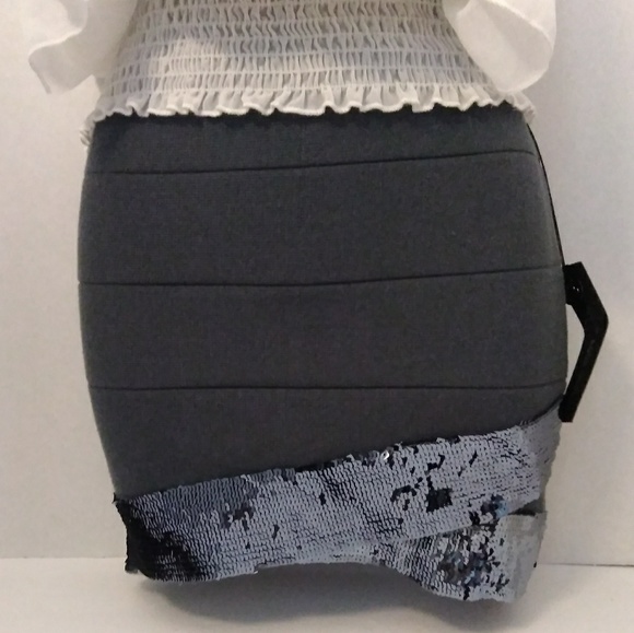 NWT Poof Couture sequin skirt - Picture 3 of 3